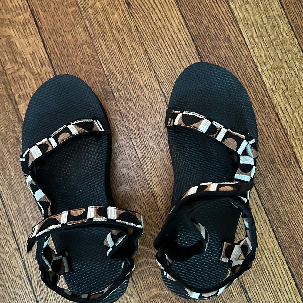 Teva Midform Universal🌙